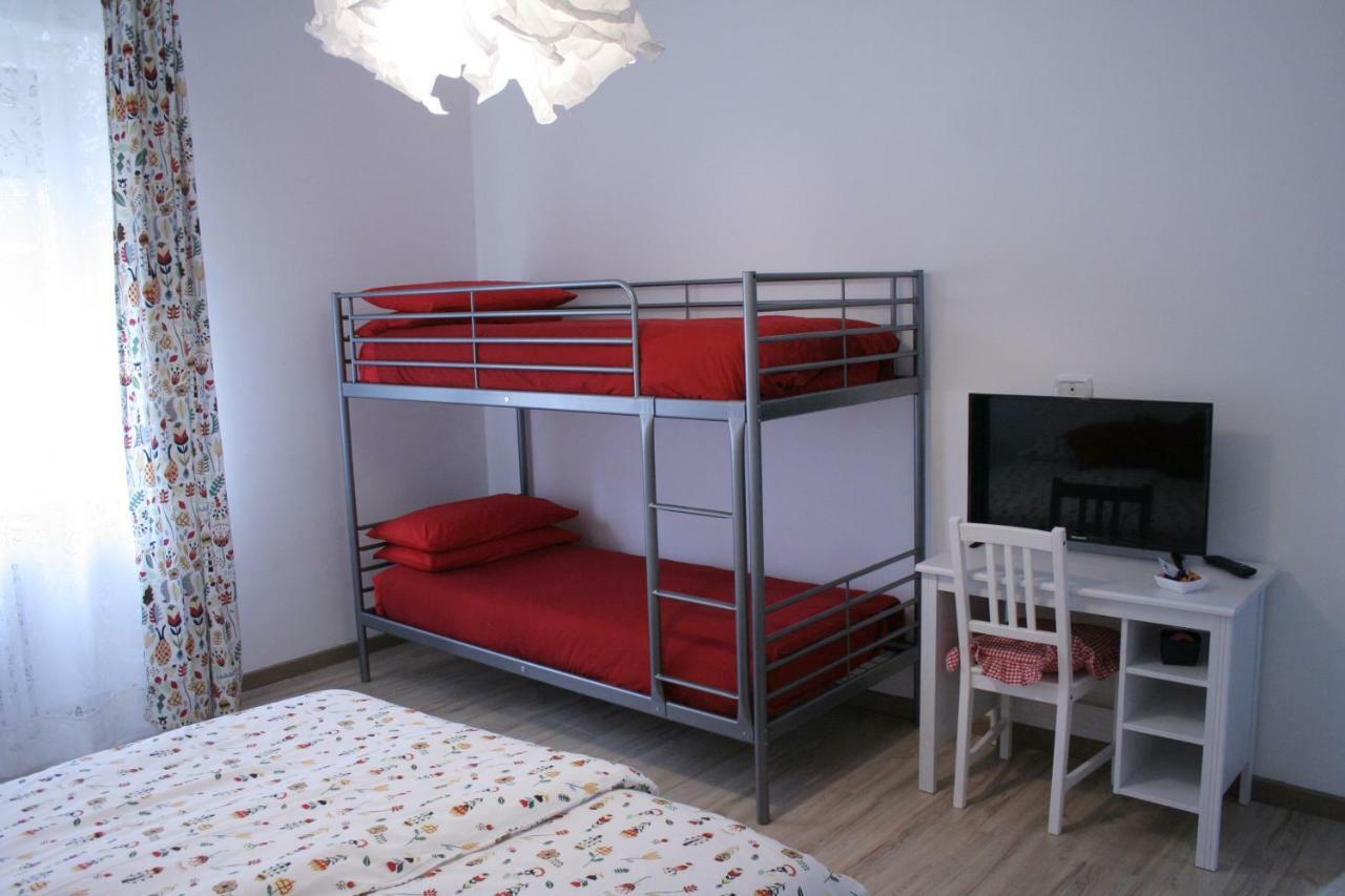 B&B Lefarfalle Ferrara Bagian luar foto